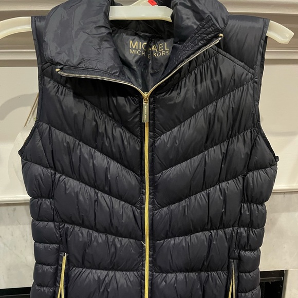 MICHAEL Michael Kors Jackets & Blazers - Michael Kors Packable Down Vest size Small